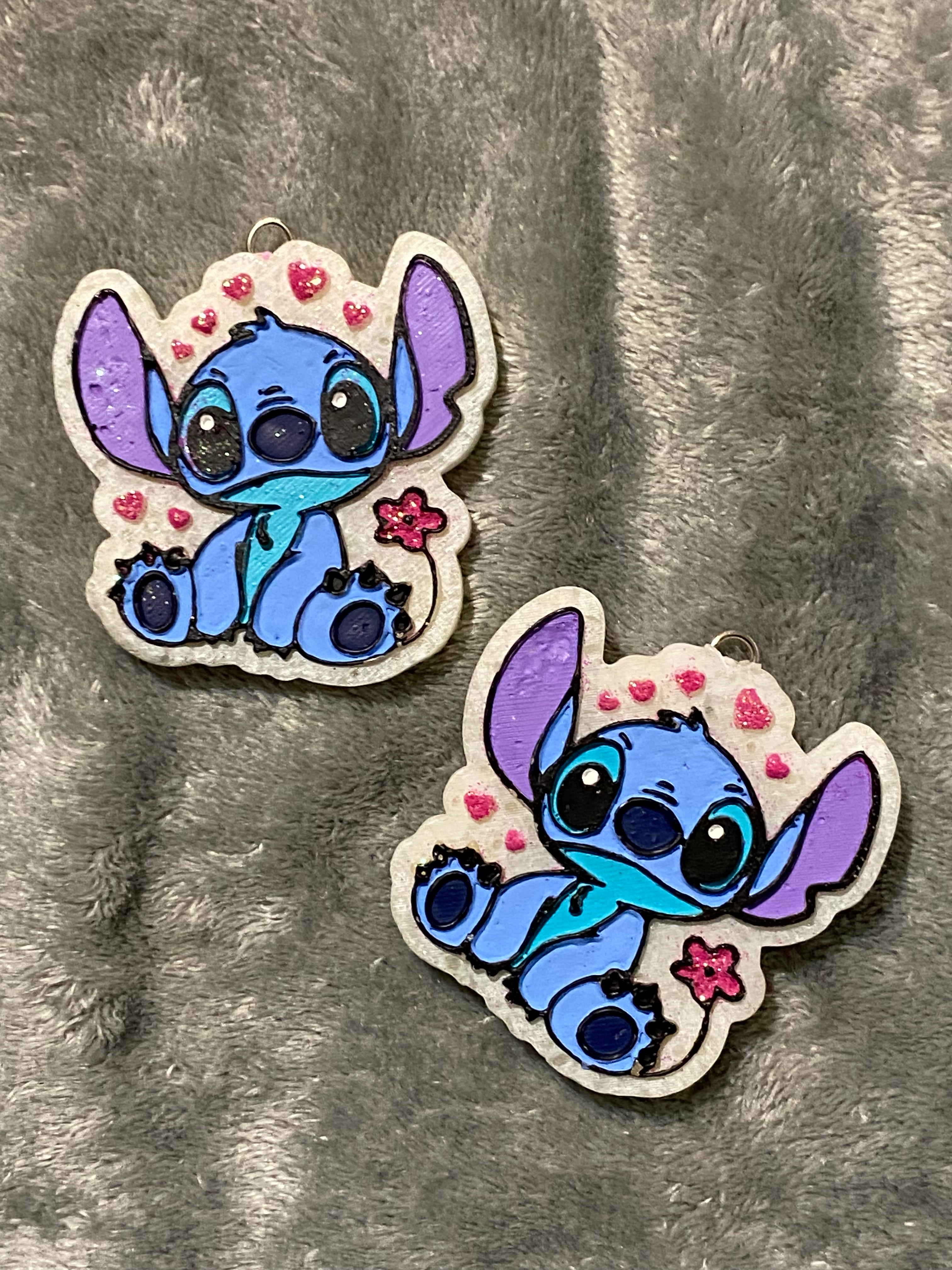 Blue Alien with Hearts - Vent Clips
